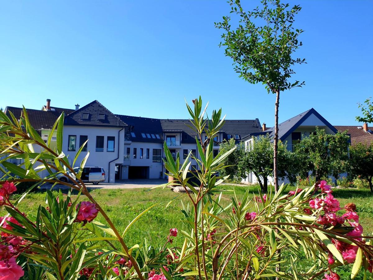 Silver Lodge Apartments Eger Exterior photo